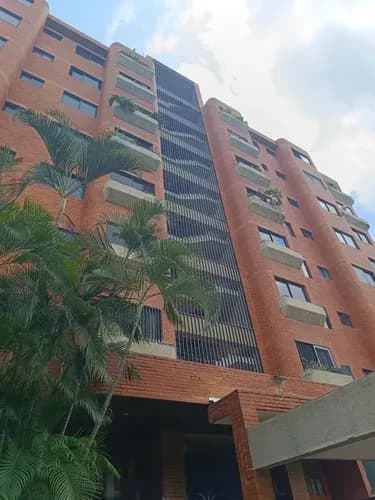 Colinas De Valle Arriba Alquilo Ph De 290 M2 Amobla Equipado, Excelente Edf, Con Piscina Y Hermosas Areas Sociales