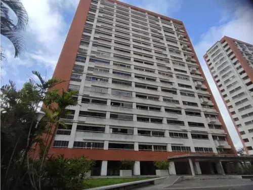 Venta De Apartamento En Lomas Del Avila - Piso Bajo
