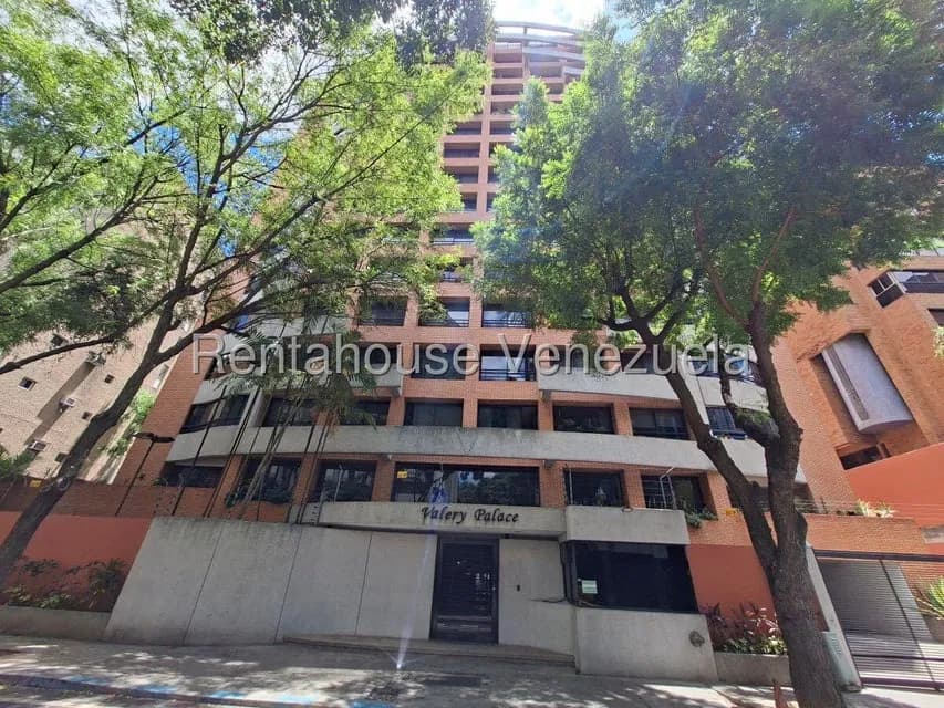 Apartamento (1 Nivel) en Alquiler en El Rosal, Distrito Metropolitano