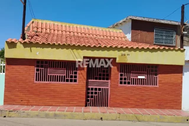 CASA EN SECTOR PRIMERO DE MAYO
