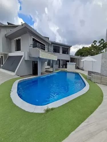 Fernando & Yosmar Venden Exclusiva Y Moderna Casa En El Parral Con Piscina ( Solo Clientes)