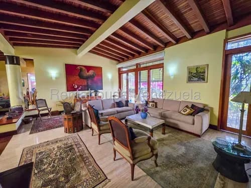 Hermosa Casa En Venta. Prados Del Este Yg 26-15425 Ll