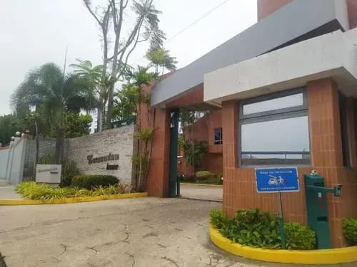 Venta De En Townhouse En Mañongo Bonaventure Home Planta 100% Y Pozo Ar-pi