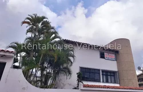 Se Vende Casa En Colinas De Santa Mónica Mls #26-344