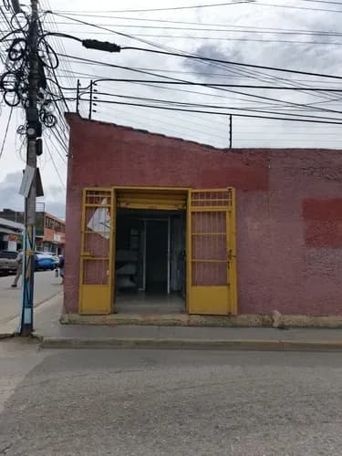 Local En Alquiler, Guacara, Pie De Calle, Abril Sn