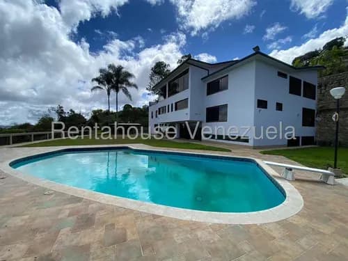 Casa En Venta En Cerro Verde, Caracas 25-16465 Yf