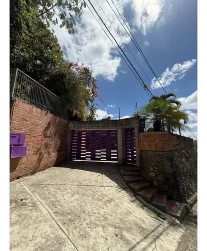 Vendo/aqluilo Casa 1200m2 La Unión 0816