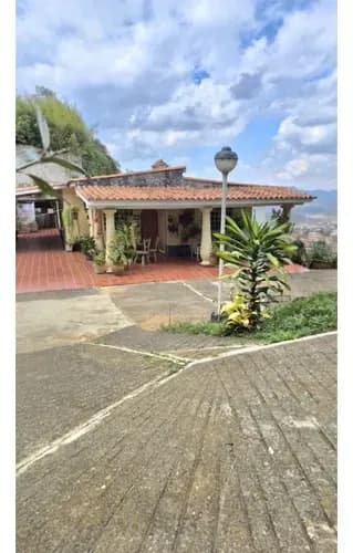 Se Vende Casa Múltiple En Lagunetica Los Teques, Altos Mirandinos