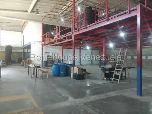 Galpón Industrial 1700m2 Cloris Electricidad Trifásica Tanque 70k Lts Cod 26-12375
