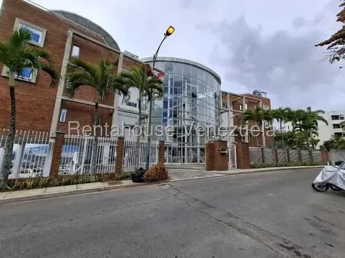 Apartamento En Alquiler En Colinas De Bello Monte Mls #26-13087