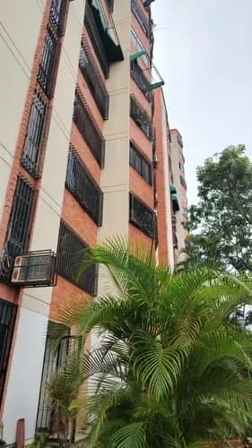 Ad, Apartamento En La Urbanización La Granja Res Valle Fresco Iii