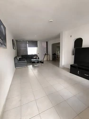 Venta De Apartoquinta 213m2 En Urb El Parral, 4h, 3b, 2pe. A1. Solo Clientes