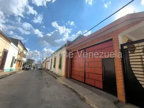 Galpon En Venta En San Blas Valencia Lr Carabobo A Pie De Calle Ubicación Estratégica