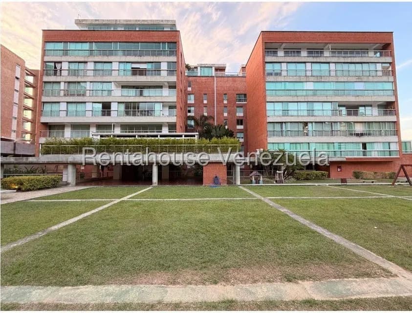 Apartamento (1 Nivel) en Venta en Solar del Hatillo, Distrito Metropolitano