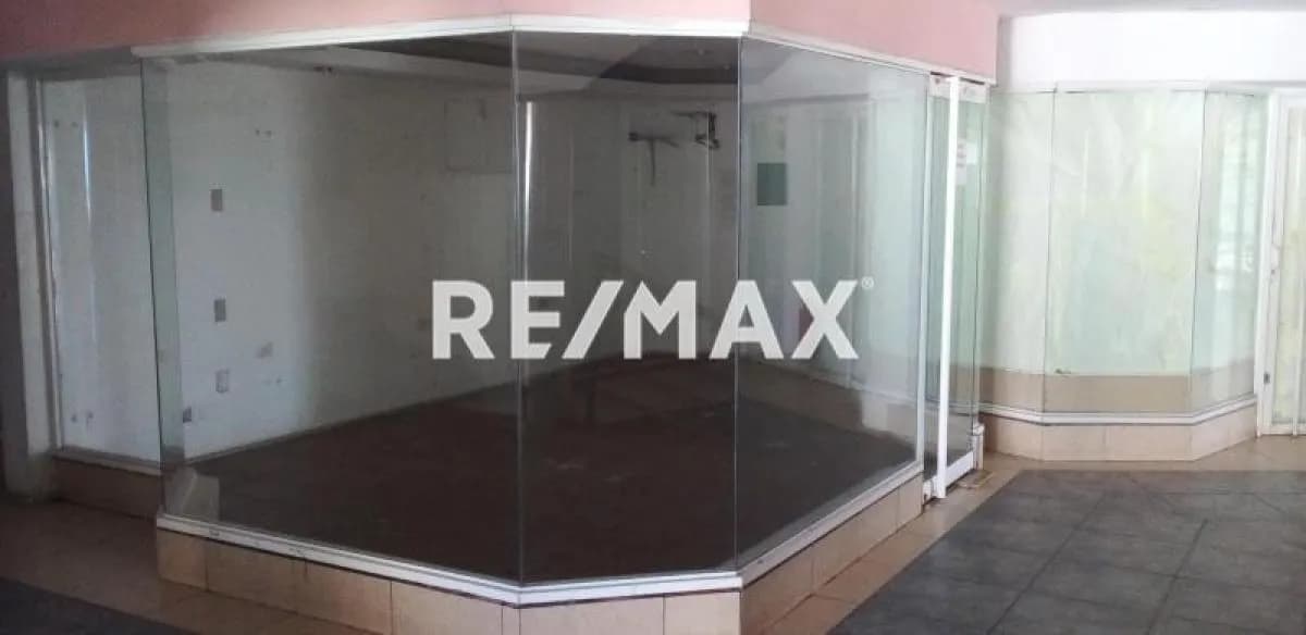 Venta de Local Comercial en el Centro Comercial Marina Plaza, Cumaná