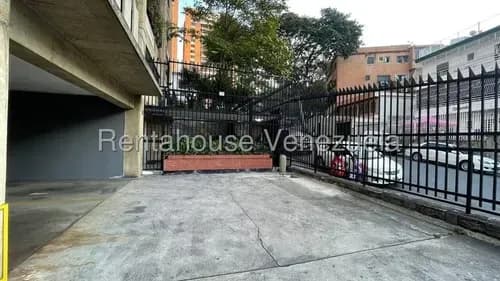 Apartameto En Venta En Los Chaguaramos 26-15441