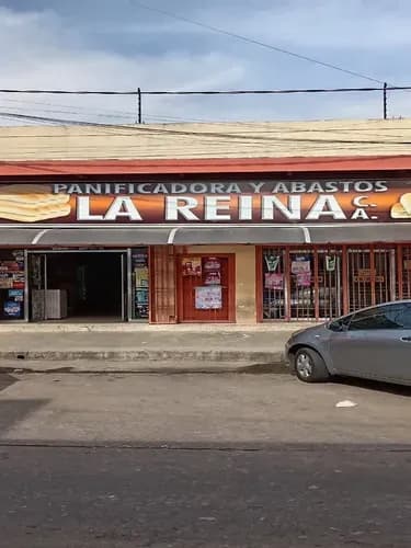 Panificadora En Avenida Principal De La Candelaria Equipada Y Operativa
