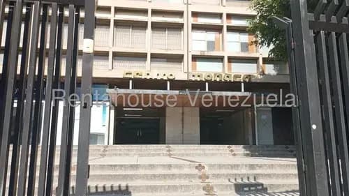 Oficina Alquiler Mls 25-16330, De 559 Mt2, 24 Cubículos, 2 Baños Centro Monaca Nc