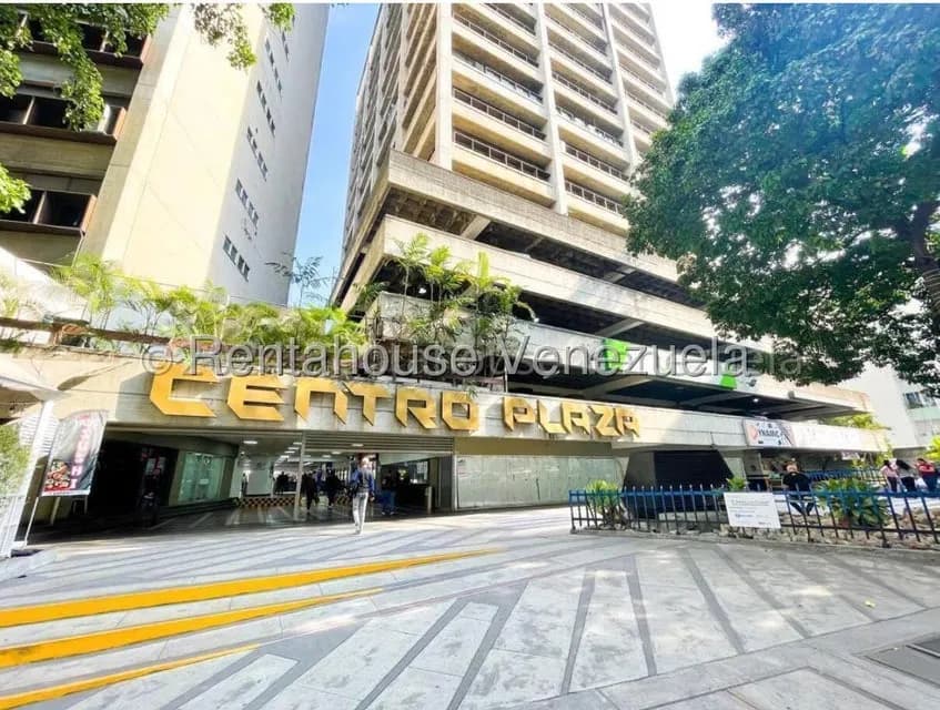 Comercial (Oficina) en Alquiler en Los Palos Grandes, Distrito Metropolitano