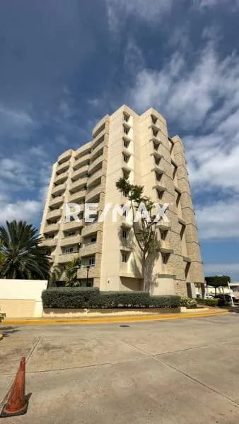 Se Alquila Apartamento EN LAGO COUNTRY III, ZONA NORTE