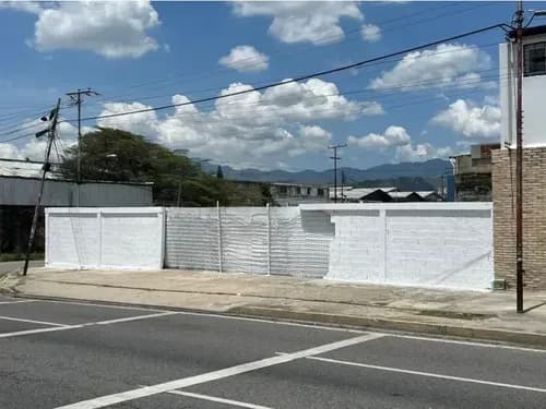 En Venta Terreno En La Av. Intercomunal A Nivel De Av. Turmero Mcy