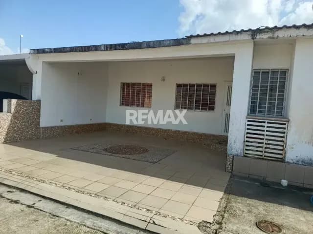 EN ALQUILER HERMOSA CASA EN LA URB MONTERREY. MATURÍN-MONAGAS