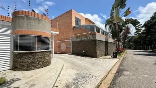 Mc Casa - Villa Urb El Bosque Res. Alto Bosque Conjunto Cerrado En Calle Cerrada Con Vigilancia 24/7 Y Control De Acceso.