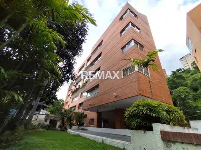 VENTA DE APARTAMENTO PENTHOUSE TRIPLEX CON TERRAZA EN LAS MERCEDES