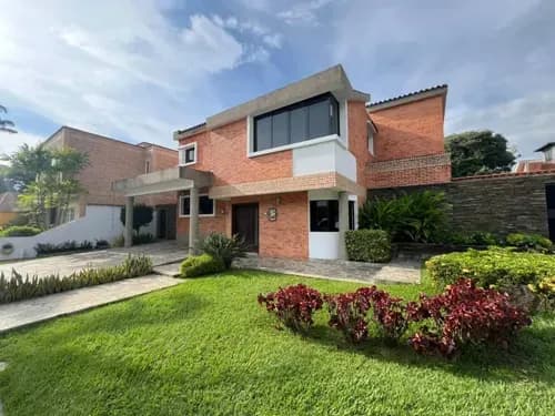 Casa Villa Laguna. Guataparo. Cj.