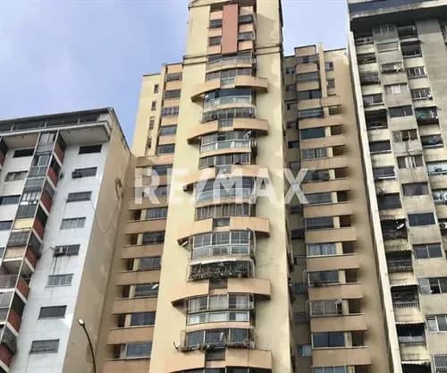 Lindo Y Amplio Apartamento En Venta En Los Ruices