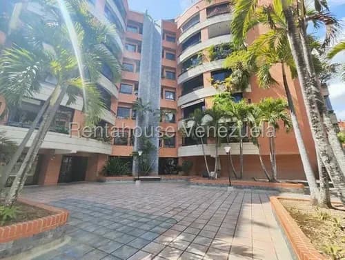 Apartamento En Alquiler Campo Alegre Amoblado Con Jacuzzi #26-13188 Carolina Millán