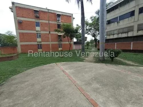 Rent-a-house Alquila Bello Apartamento, Amoblado, Pozo De Agua, Piso Bajo, Santa Cruz De Aragua, Estado Aragua, 25-23378 Gf.