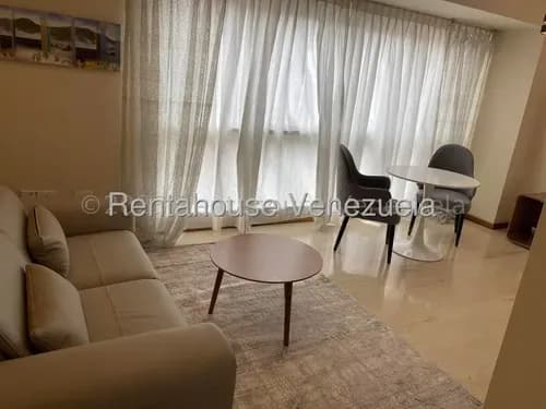 Apartamento En Venta. Con Pozo De Agua. Los Palos Grandes Yg 26-19219 Ll