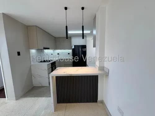Mt - Apartamento En Venta 26-19113 Los Palos Grande