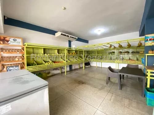 Dennymar, Tiene En Venta Fondo De Comercio En El Este De Barquisimeto Bararida Venta De Hortalizas Y Viveres Contactame B5a21311.