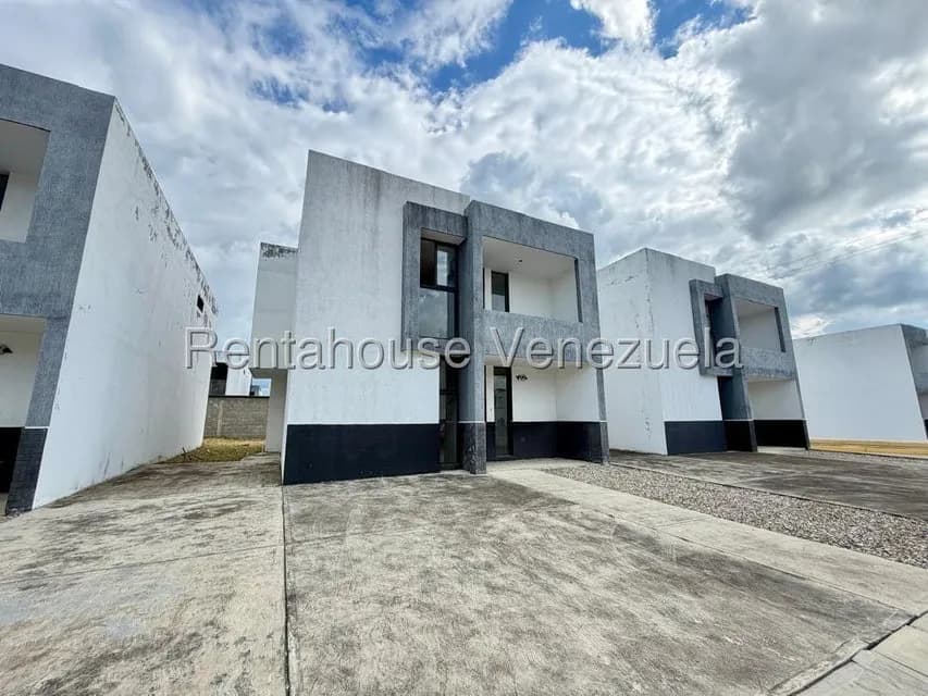 Casa (Duplex) en Venta en Araure, Portuguesa