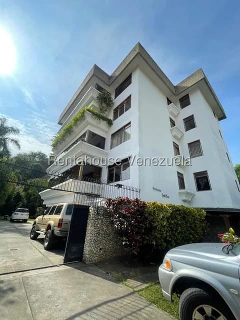 Apartamento (1 Nivel) en Venta en Chuao, Distrito Metropolitano