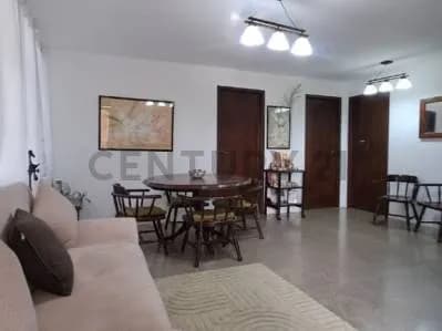 Se vende apartamento en la Urbanización Zapara