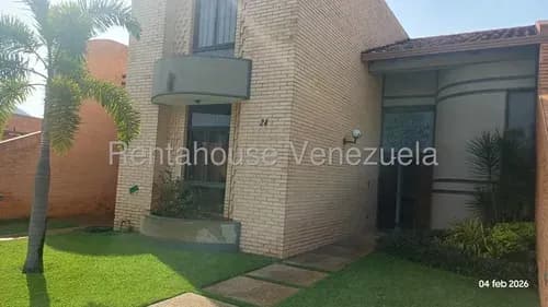 Town House En Alquiler Planta 100% Pozo De Agua Conjunto Cerrado Akmg Trigal Norte 26-14589