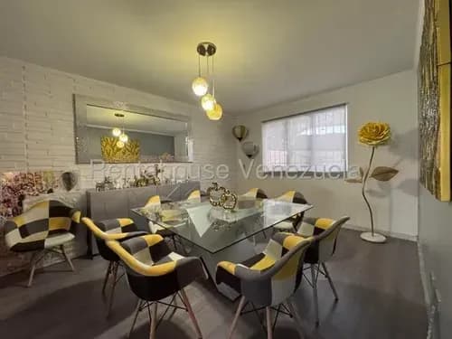 Agp Exclusiva Casa En Venta, Con Dos Hermosa Terraza, Diseñadas Para Tu Confort En El Marques 25-21211 Ys