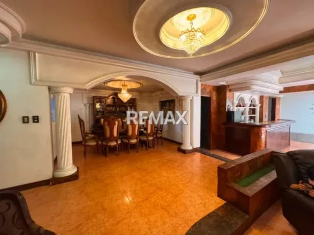 Apartoquinta en venta Prebo para actualizar