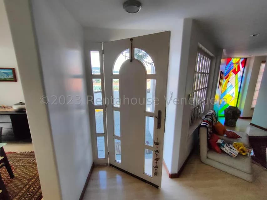 Casa (Multipes Niveles) en Venta en Cumbres de Curumo, Distrito Metropolitano