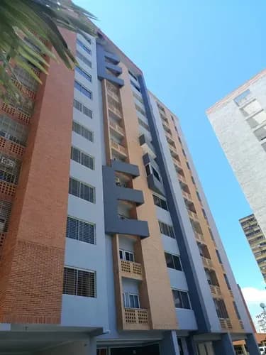 Apartamento Res Sun Suite Mañongo Venta Im 2361 Solo Clientes