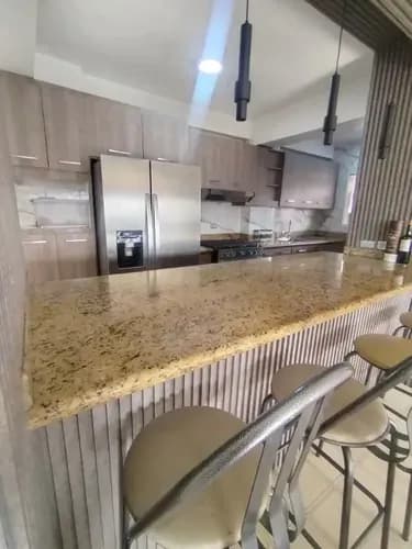 Ideales Para Parejas O Familias (espaciosos): Ph En Alquiler En Terrazas Del Ávila ¡ Negociable ! Rg