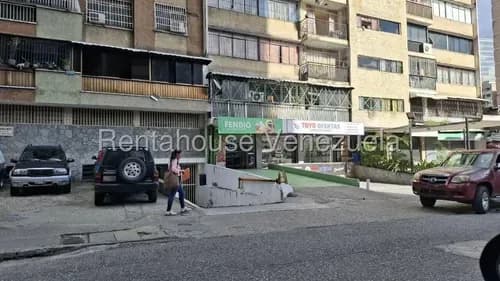 Alquiler De Local Comercial En Los Ruices. Lgb