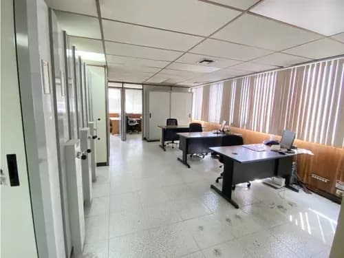 Oficina En Sabana Grande 68 M2
