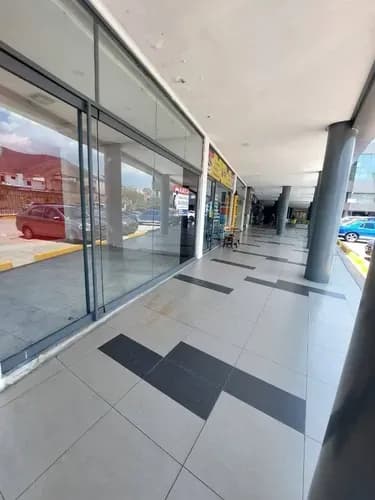 Venta De Local Comercial En El C.c. Paseo Jardín Mañongo, Naguanagua, 22mts2. Yc