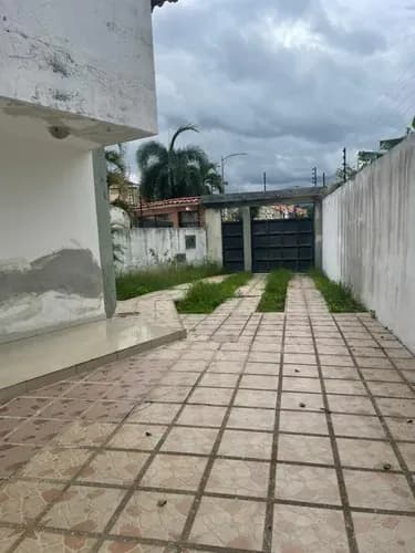 Ad, Se Vende Casa De 2 Pisos En Trigal Norte Sector Las Clavellinas