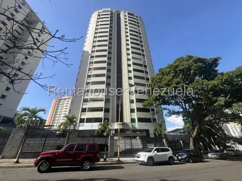 Apartamento En Venta En Las Chimeneas, Inm 26-19549, Ambiente Acogedor Y Versátil, Perfectas Para Profesionales. Disfruta De Un Encantador Balcón. Solo Clientes