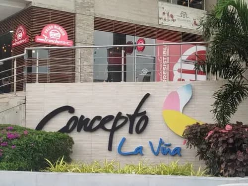 Eglee Suarez Alquila Oficina Cubículo Odontológico #02, Cc Concepto La Viña. Plof-140